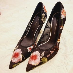 Zara Pointed flowers Shoes